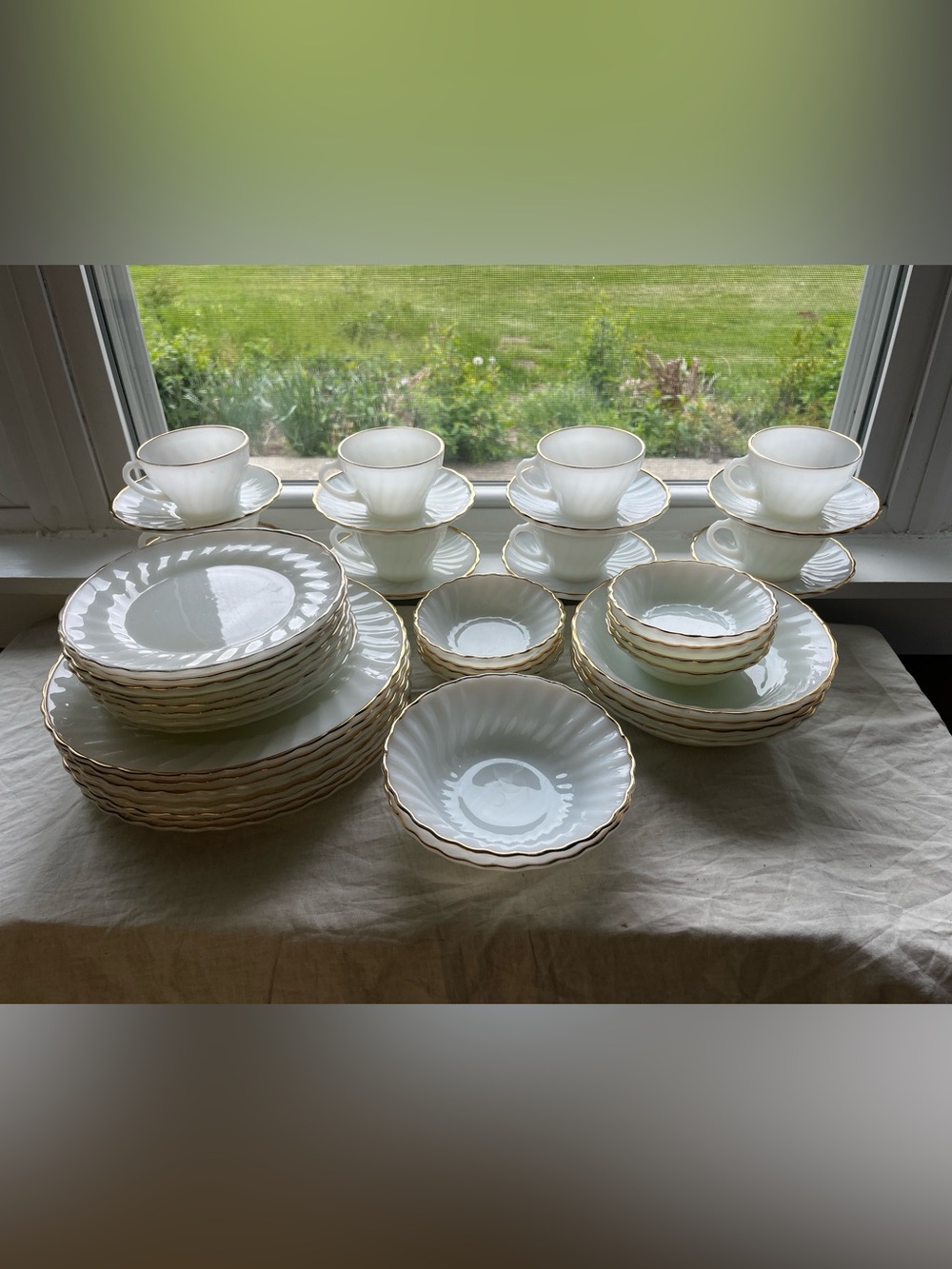 Anchor Hocking Fire King White and Gold Shell Teacups Elegant Dining